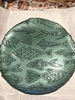 Green Fish Pattern Glass Plate - Decorative  Serveware Very Delailed